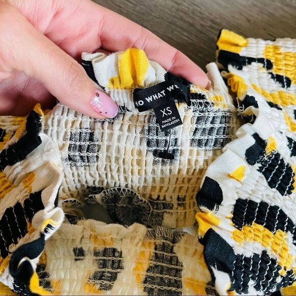 Short Sleeve Smocked Bardot Top - Picture 2 of 4